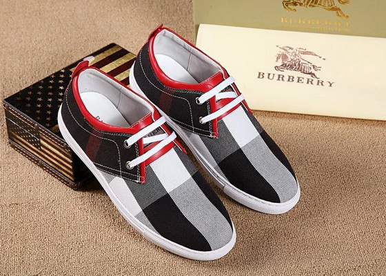 Burberry Fashion Men Sneakers--063
